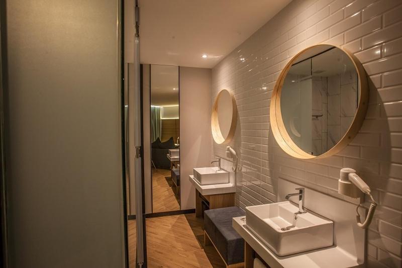 Hako Hotel Johor Bahru Exterior photo